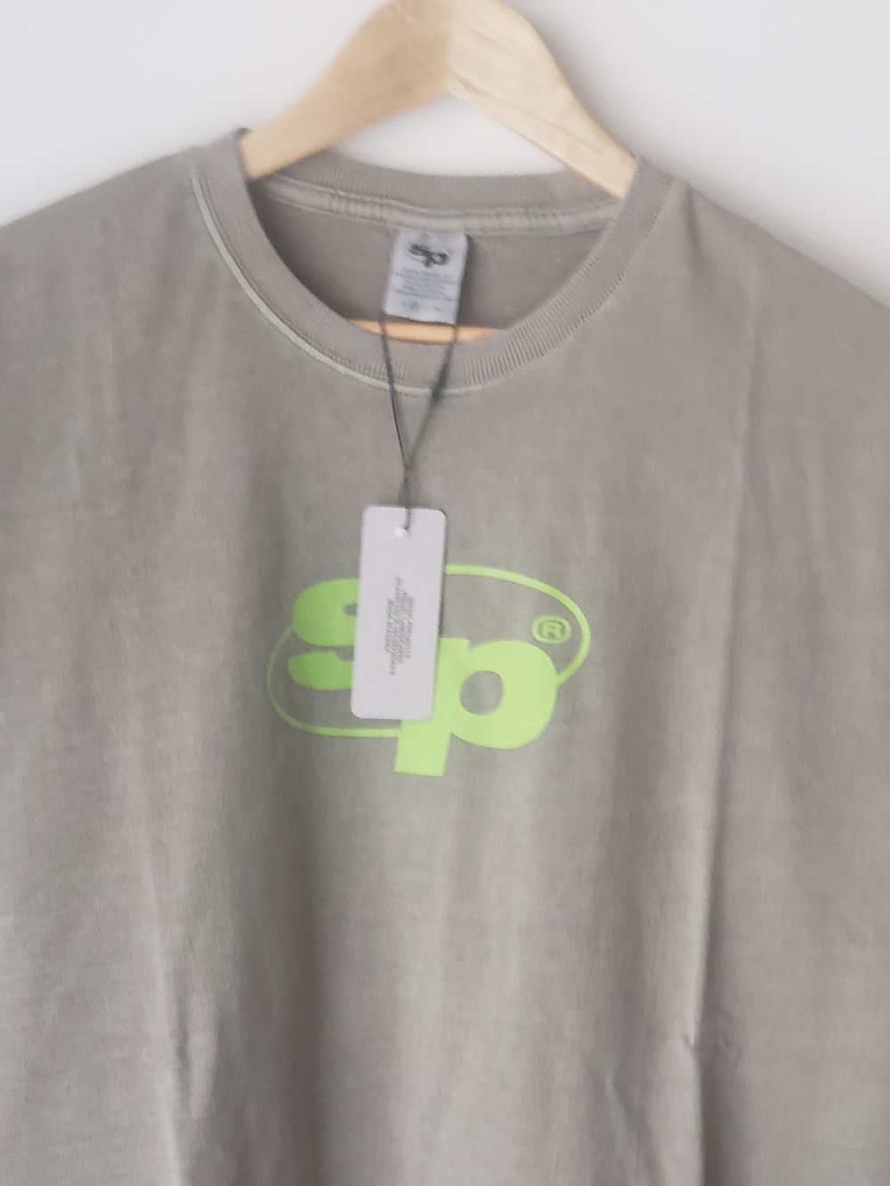 Men's Short Sleeve Tee with Neon Logo - Gray